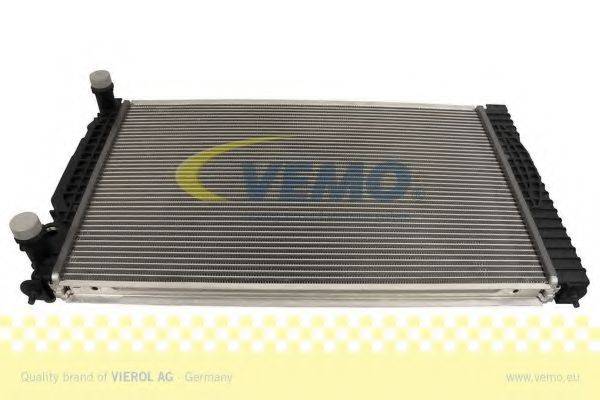 Радіатор, охолодження двигуна VEMO V15-60-5046